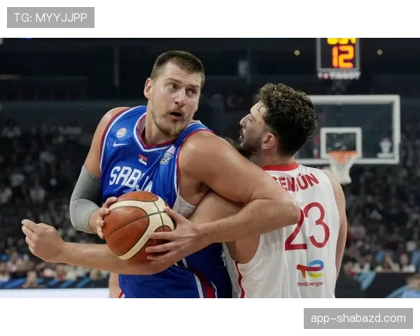 埃文·莫布里挡拆防守比以往更逼迫约基奇远离内线