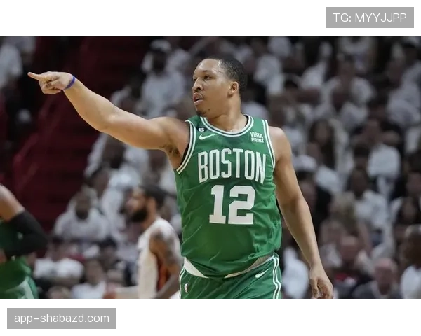 格兰特·威廉姆斯挡拆创造空间提升球队防守反击效率