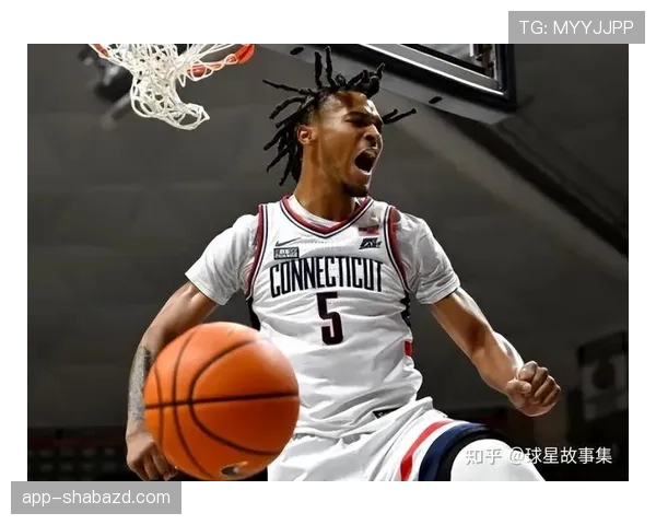 斯蒂芬·卡斯尔后卫角色转变显著 无球跑动提升三分命中率